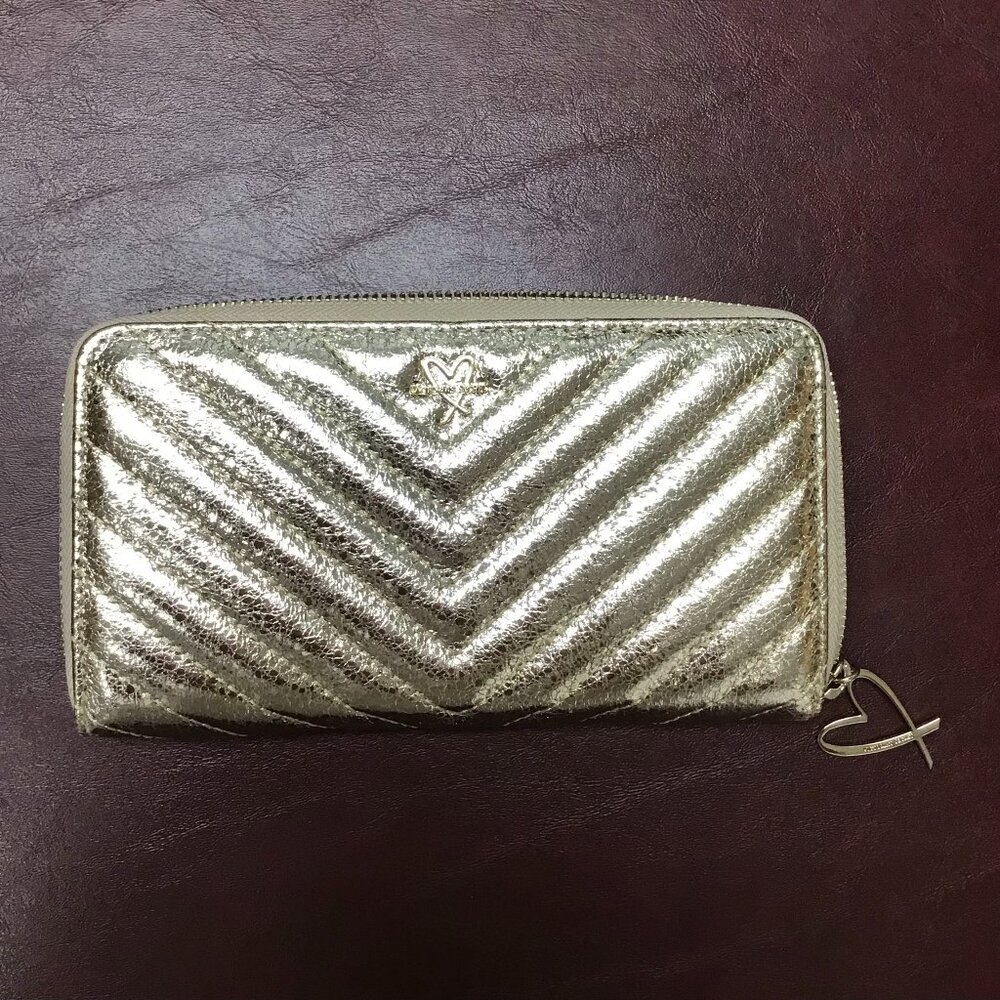 VICTORIA'S SECRET SMALL METALLIC GOLD EVENING WALLET
